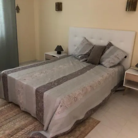 Lauka Nyaraló